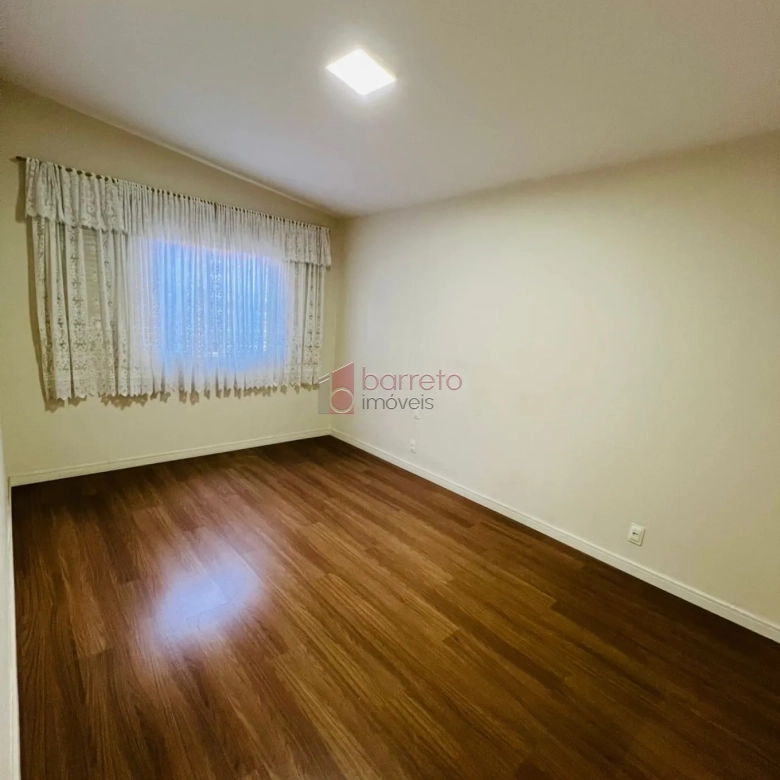 CASA À VENDA NO BAIRRO CAXAMBÚ EM JUNDIAÍ/SP