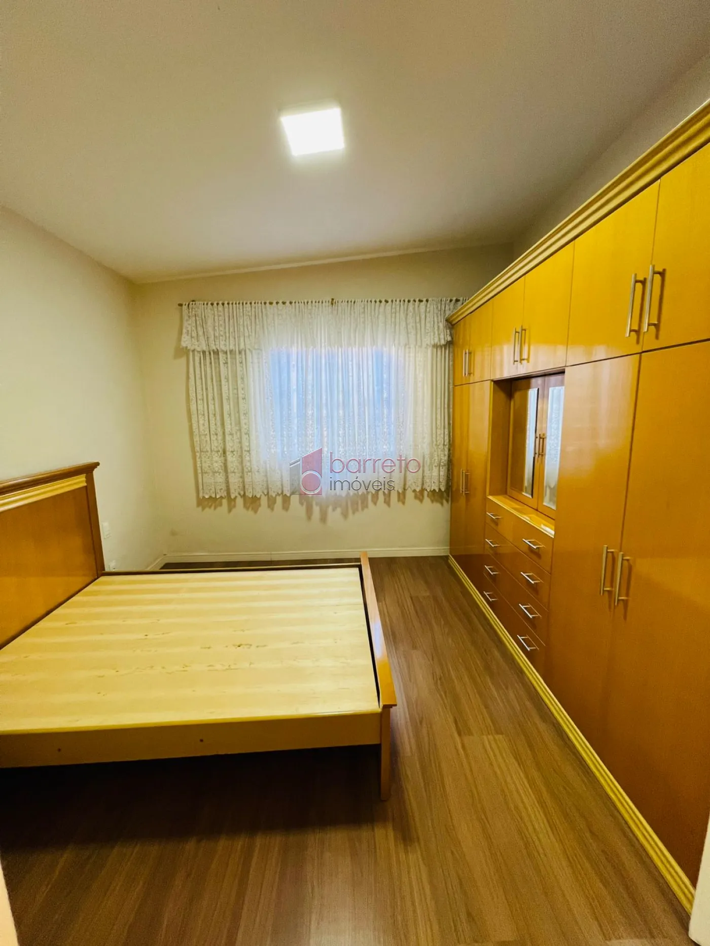 CASA À VENDA NO BAIRRO CAXAMBÚ EM JUNDIAÍ/SP