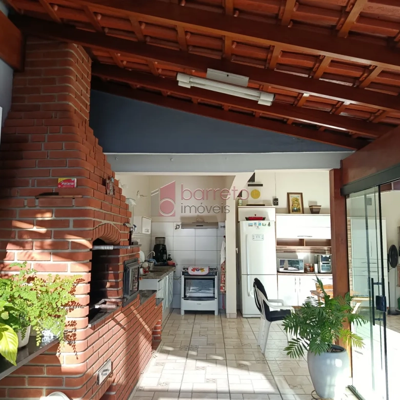 CASA À VENDA NO BAIRRO CAXAMBÚ EM JUNDIAÍ/SP