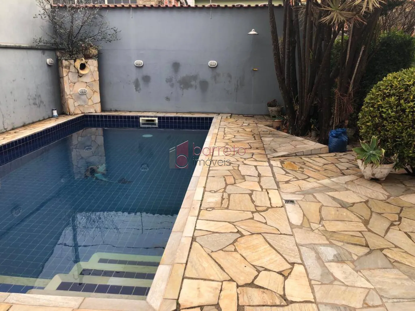 CASA À VENDA NO JARDIM TANNUS EM JUNDIAÍ/SP