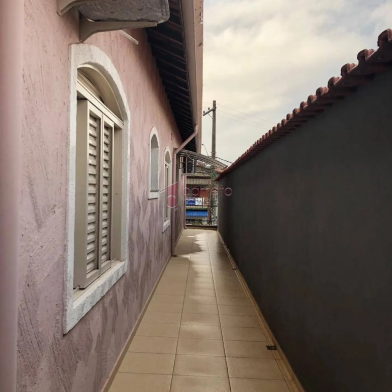 CASA À VENDA NO JARDIM TANNUS EM JUNDIAÍ/SP