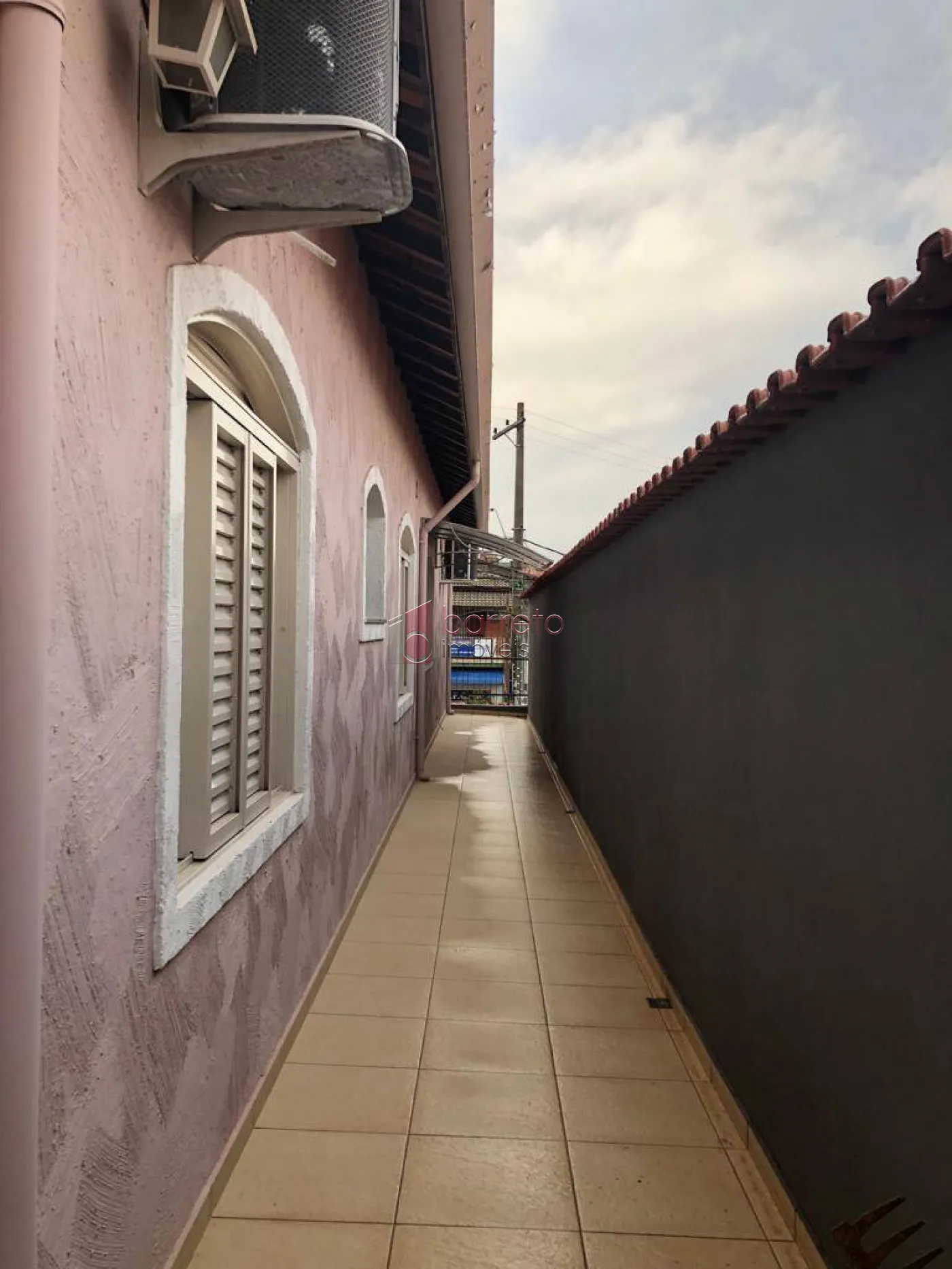 CASA À VENDA NO JARDIM TANNUS EM JUNDIAÍ/SP