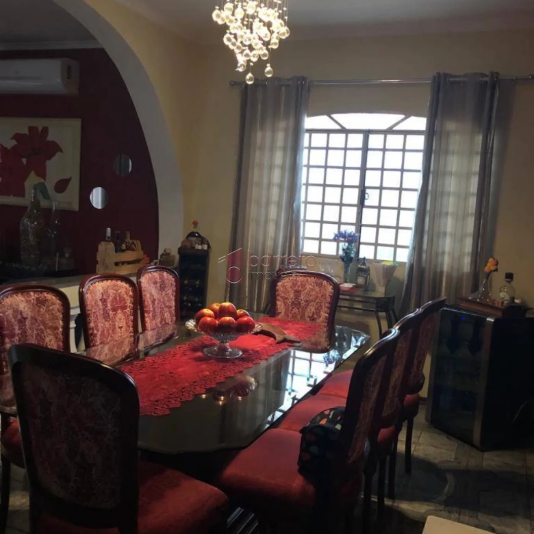 CASA À VENDA NO JARDIM TANNUS EM JUNDIAÍ/SP