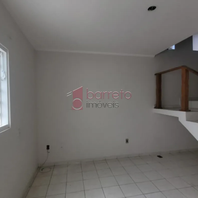 CASA COM 02 QUARTOS À VENDA NO BAIRRO PARQUE CIDADE JARDIM EM JUNDIAÍ/SP
