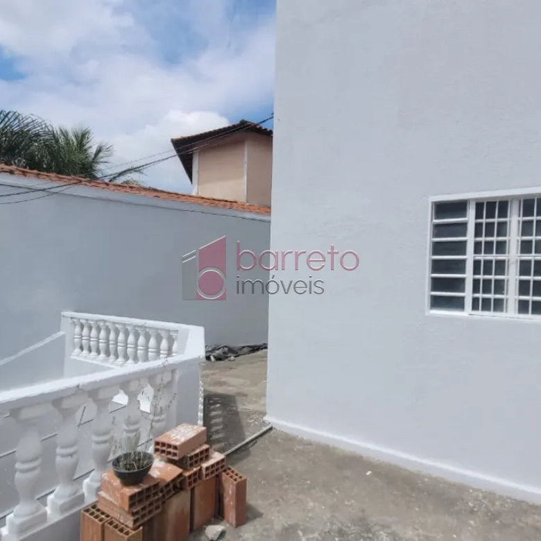 CASA COM 02 QUARTOS À VENDA NO BAIRRO PARQUE CIDADE JARDIM EM JUNDIAÍ/SP