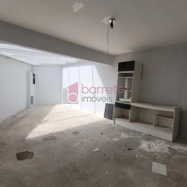 CASA COM 02 QUARTOS À VENDA NO BAIRRO PARQUE CIDADE JARDIM EM JUNDIAÍ/SP