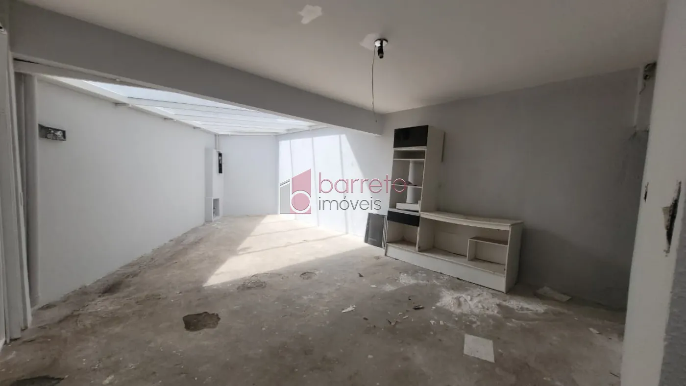 CASA COM 02 QUARTOS À VENDA NO BAIRRO PARQUE CIDADE JARDIM EM JUNDIAÍ/SP