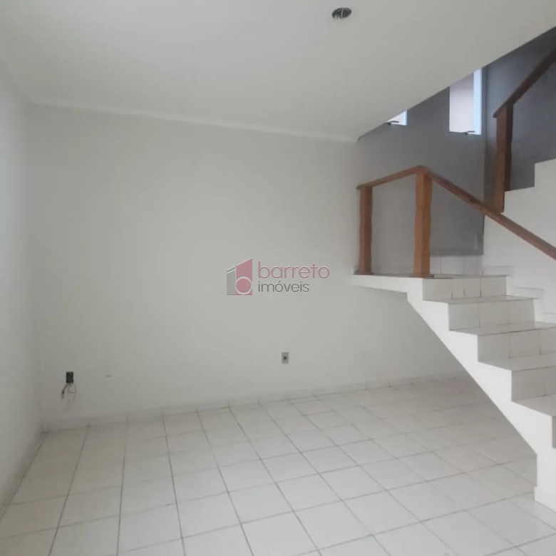 CASA COM 02 QUARTOS À VENDA NO BAIRRO PARQUE CIDADE JARDIM EM JUNDIAÍ/SP