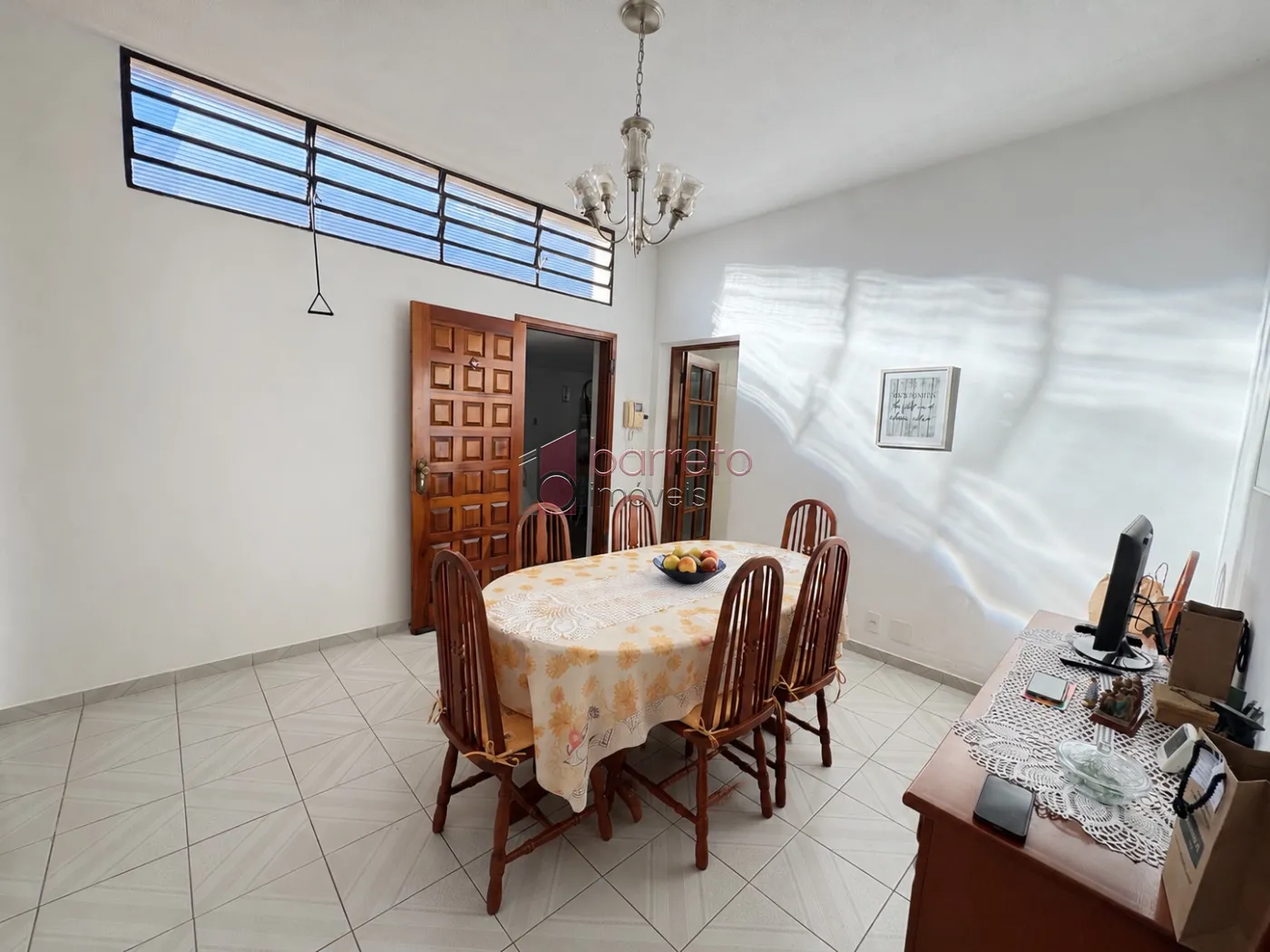 CASA À VENDA – 03 QUARTOS COM EDÍCULA – VILA CAMPOS SALES – JUNDIAÍ/SP