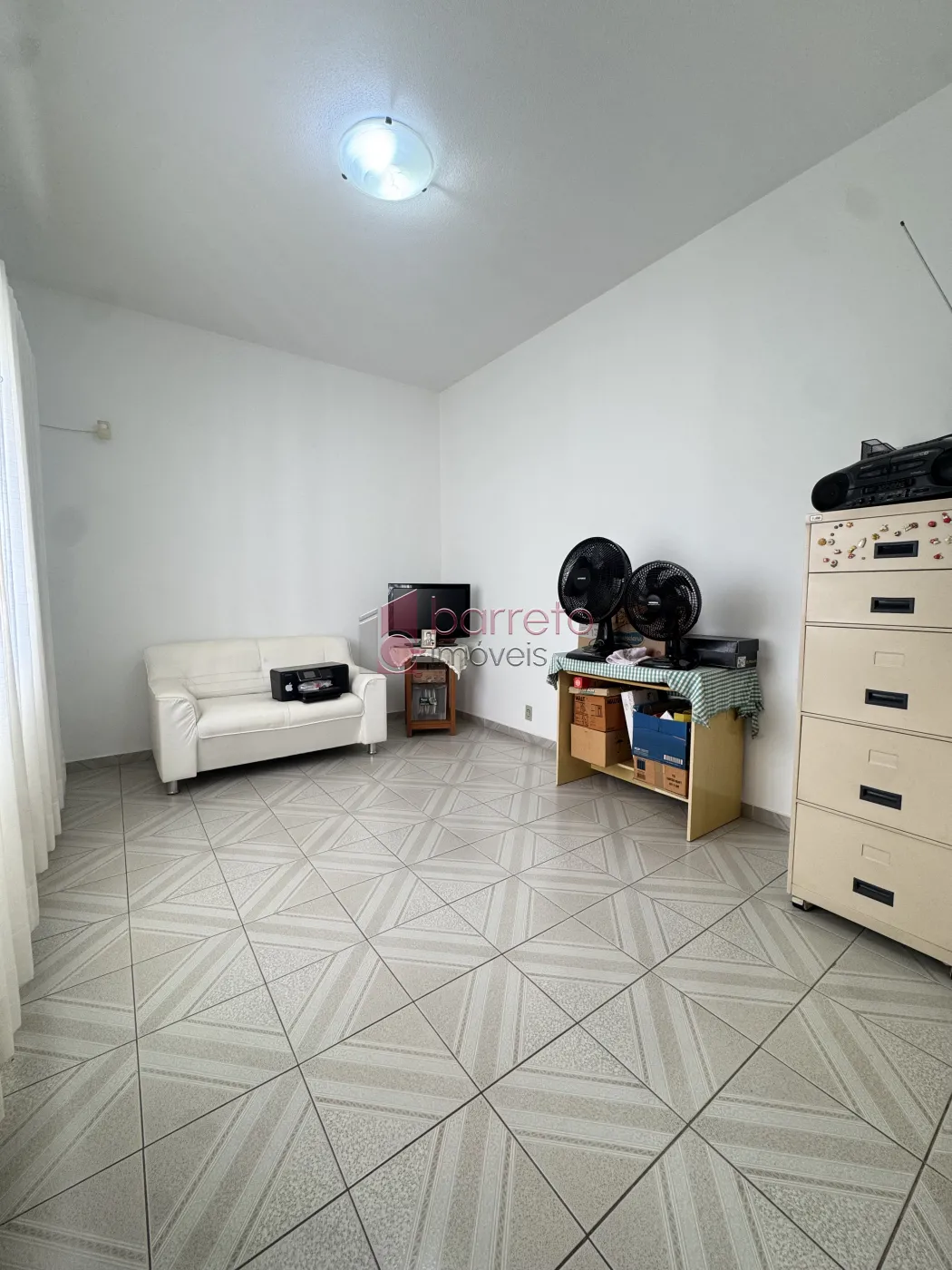 CASA À VENDA – 03 QUARTOS COM EDÍCULA – VILA CAMPOS SALES – JUNDIAÍ/SP