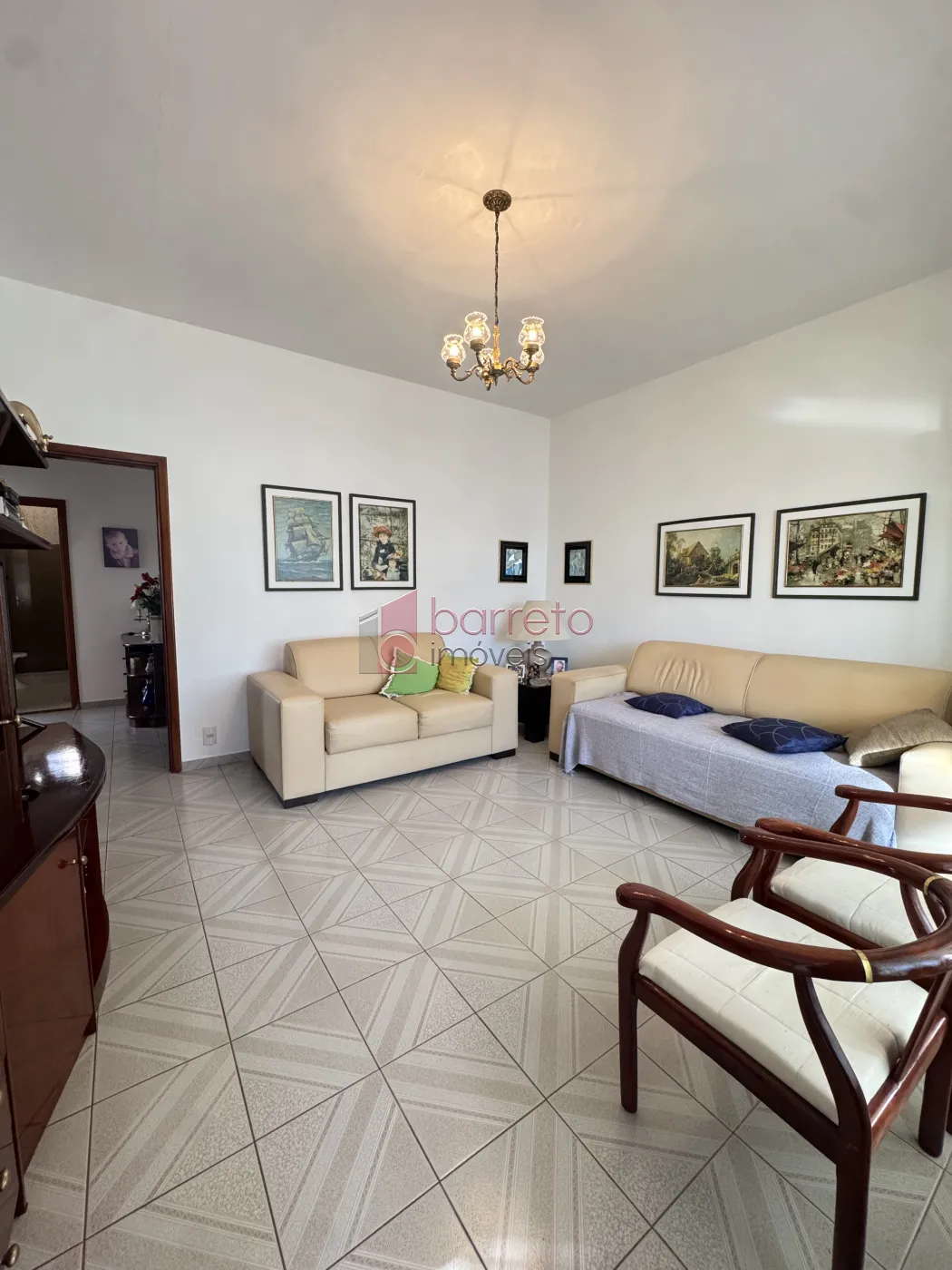CASA À VENDA – 03 QUARTOS COM EDÍCULA – VILA CAMPOS SALES – JUNDIAÍ/SP