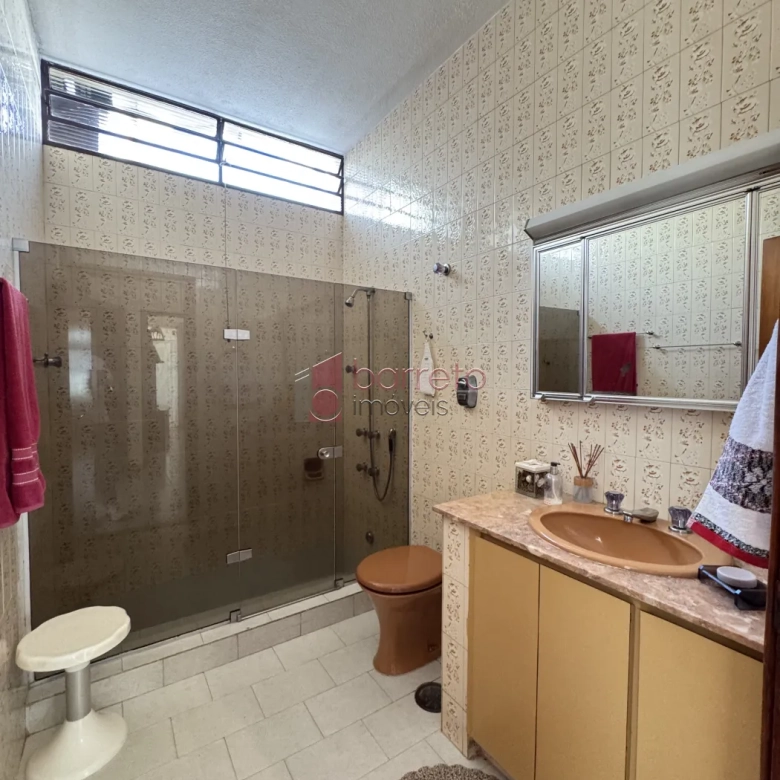 CASA À VENDA – 03 QUARTOS COM EDÍCULA – VILA CAMPOS SALES – JUNDIAÍ/SP