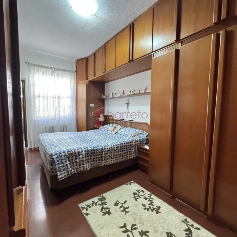 CASA À VENDA – 03 QUARTOS COM EDÍCULA – VILA CAMPOS SALES – JUNDIAÍ/SP