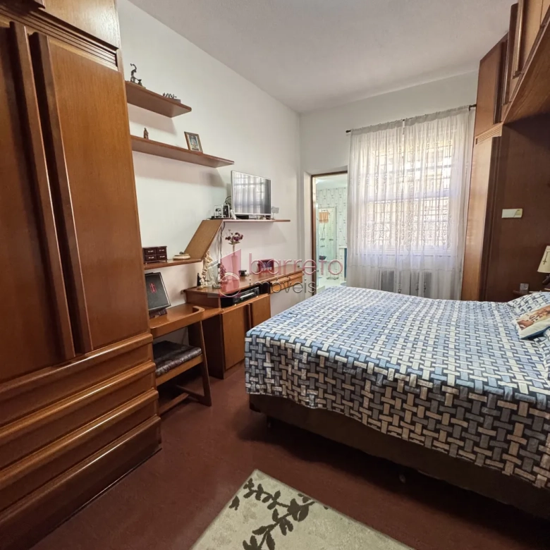 CASA À VENDA – 03 QUARTOS COM EDÍCULA – VILA CAMPOS SALES – JUNDIAÍ/SP
