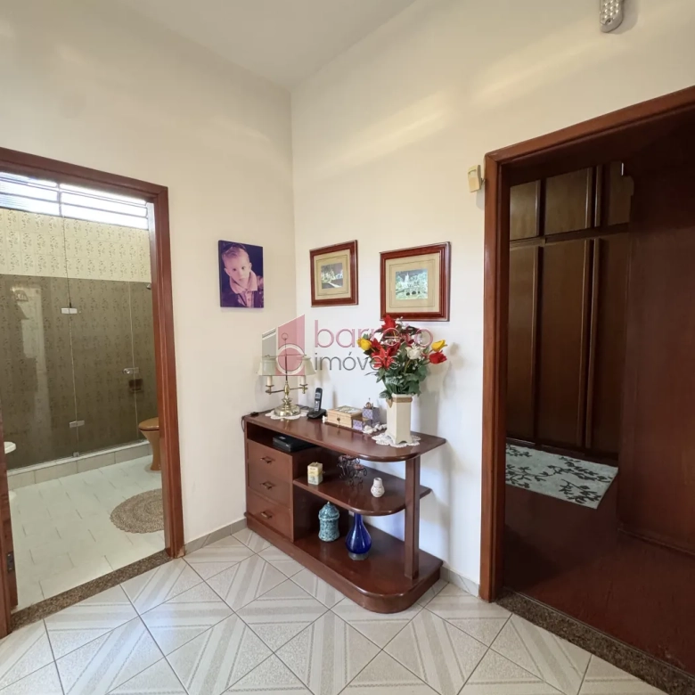 CASA À VENDA – 03 QUARTOS COM EDÍCULA – VILA CAMPOS SALES – JUNDIAÍ/SP