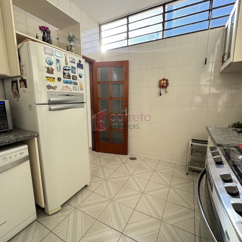 CASA À VENDA – 03 QUARTOS COM EDÍCULA – VILA CAMPOS SALES – JUNDIAÍ/SP