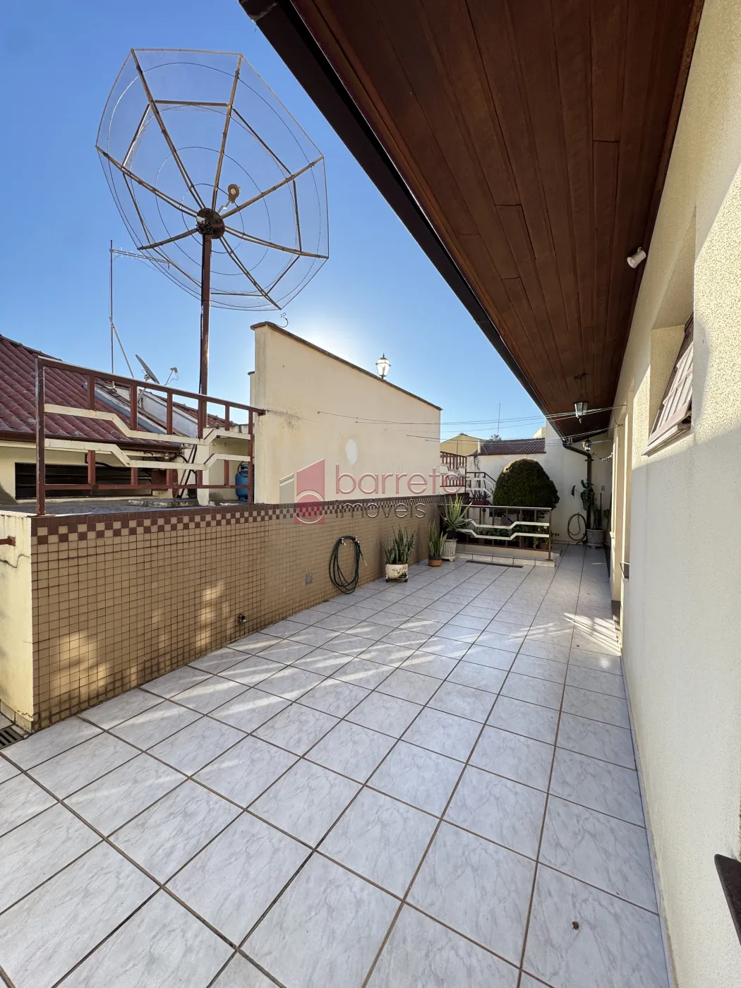 CASA À VENDA – 03 QUARTOS COM EDÍCULA – VILA CAMPOS SALES – JUNDIAÍ/SP