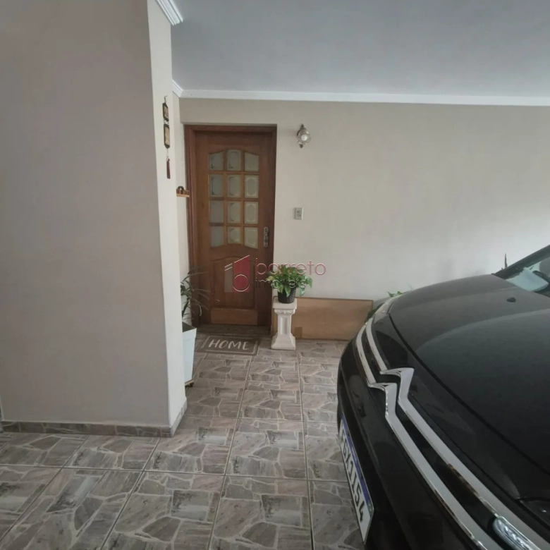 CASA À VENDA NA PARTE ALTA DA VILA PROGRESSO EM JUNDIAÍ/SP