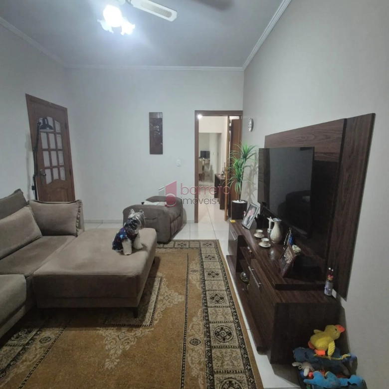 CASA À VENDA NA PARTE ALTA DA VILA PROGRESSO EM JUNDIAÍ/SP
