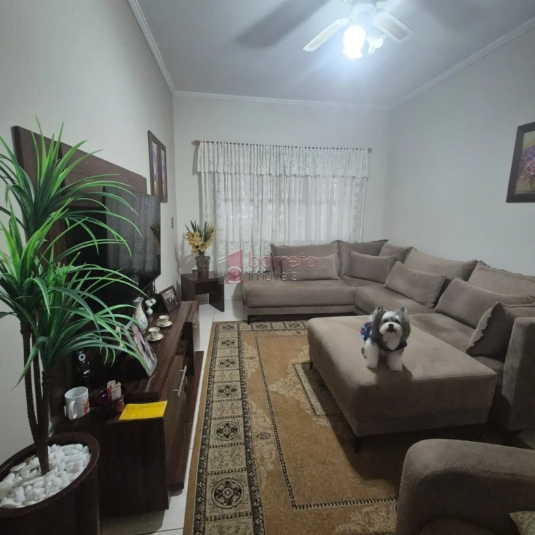 CASA À VENDA NA PARTE ALTA DA VILA PROGRESSO EM JUNDIAÍ/SP