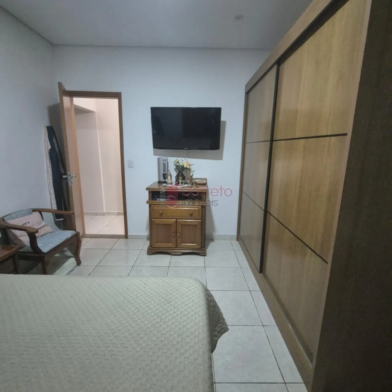 CASA À VENDA NA PARTE ALTA DA VILA PROGRESSO EM JUNDIAÍ/SP