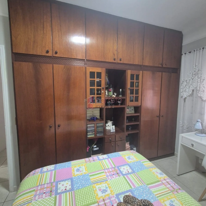 CASA À VENDA NA PARTE ALTA DA VILA PROGRESSO EM JUNDIAÍ/SP