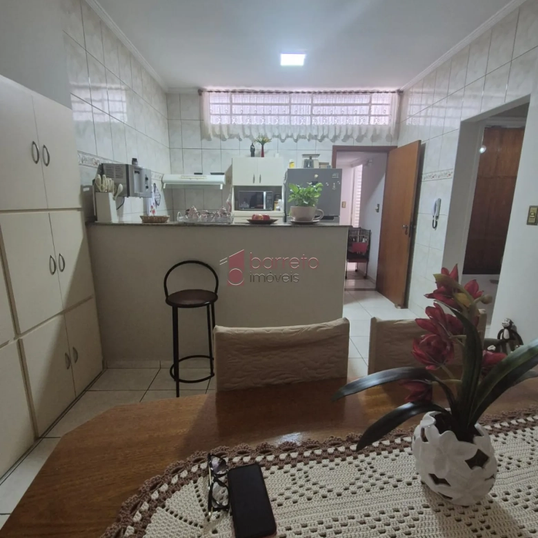 CASA À VENDA NA PARTE ALTA DA VILA PROGRESSO EM JUNDIAÍ/SP