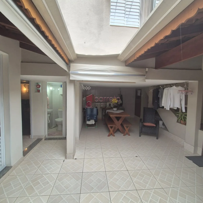 CASA À VENDA NA PARTE ALTA DA VILA PROGRESSO EM JUNDIAÍ/SP
