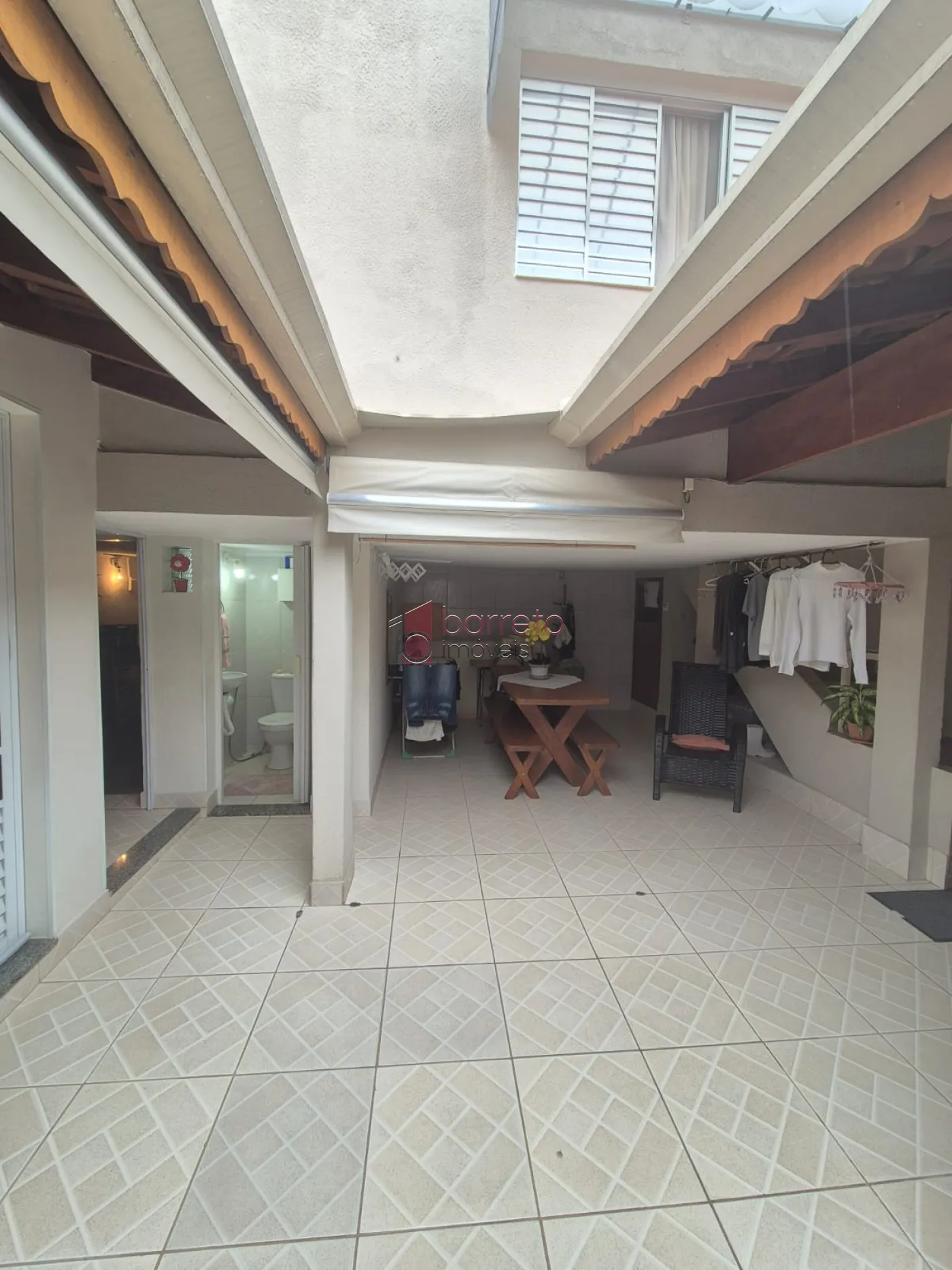 CASA À VENDA NA PARTE ALTA DA VILA PROGRESSO EM JUNDIAÍ/SP