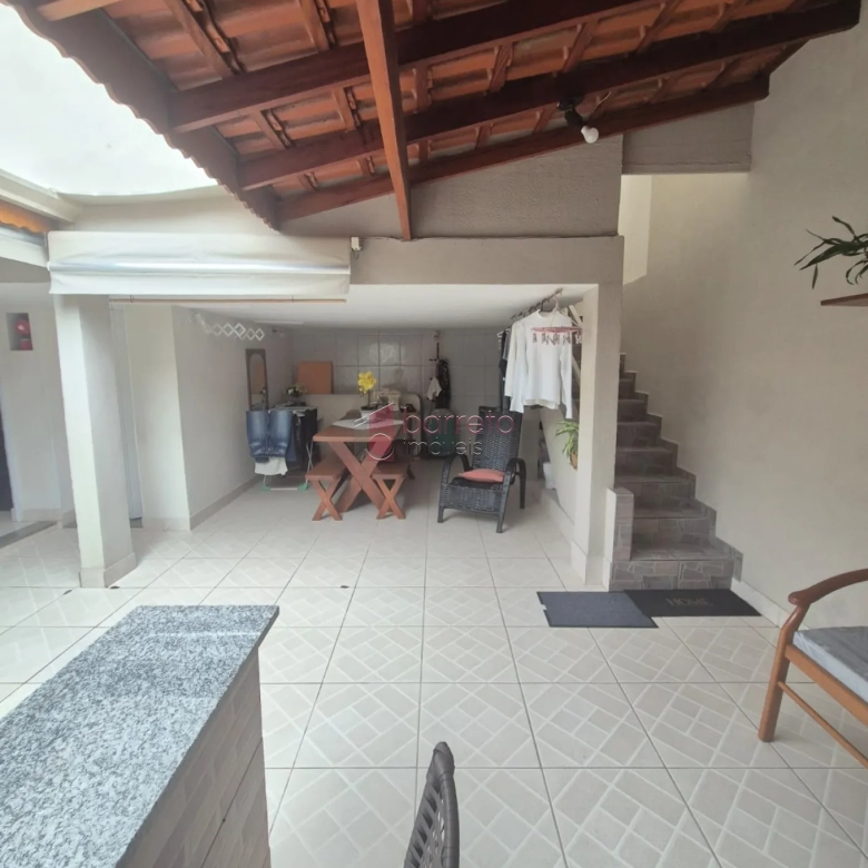 CASA À VENDA NA PARTE ALTA DA VILA PROGRESSO EM JUNDIAÍ/SP