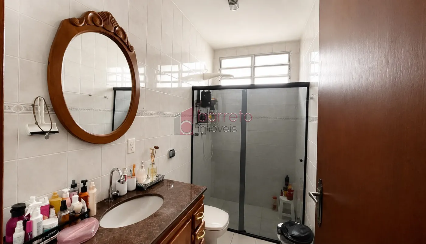 CASA COM EDÍCULA Á VENDA NA VILLA PROGRESSO EM JUNDIAÍ/SP
