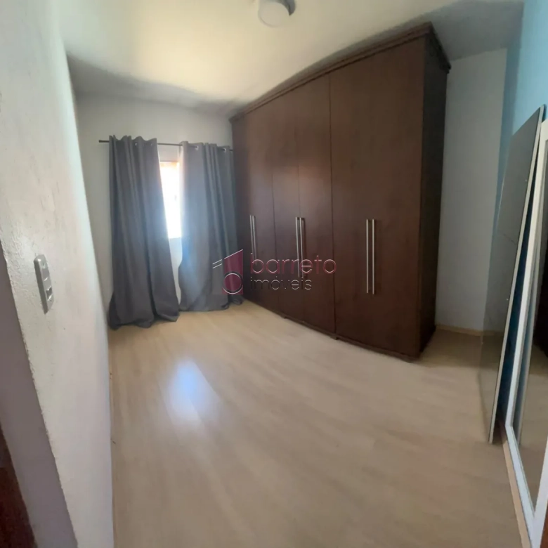 CASA COM EDÍCULA Á VENDA NA VILLA PROGRESSO EM JUNDIAÍ/SP