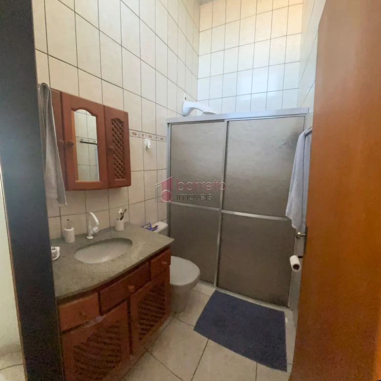 CASA COM EDÍCULA Á VENDA NA VILLA PROGRESSO EM JUNDIAÍ/SP