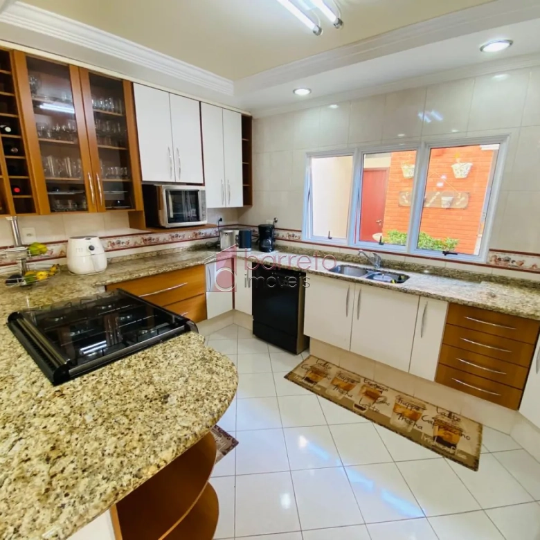 CASA À VENDA NO BAIRRO VILA RAMI – JUNDIAÍ/SP