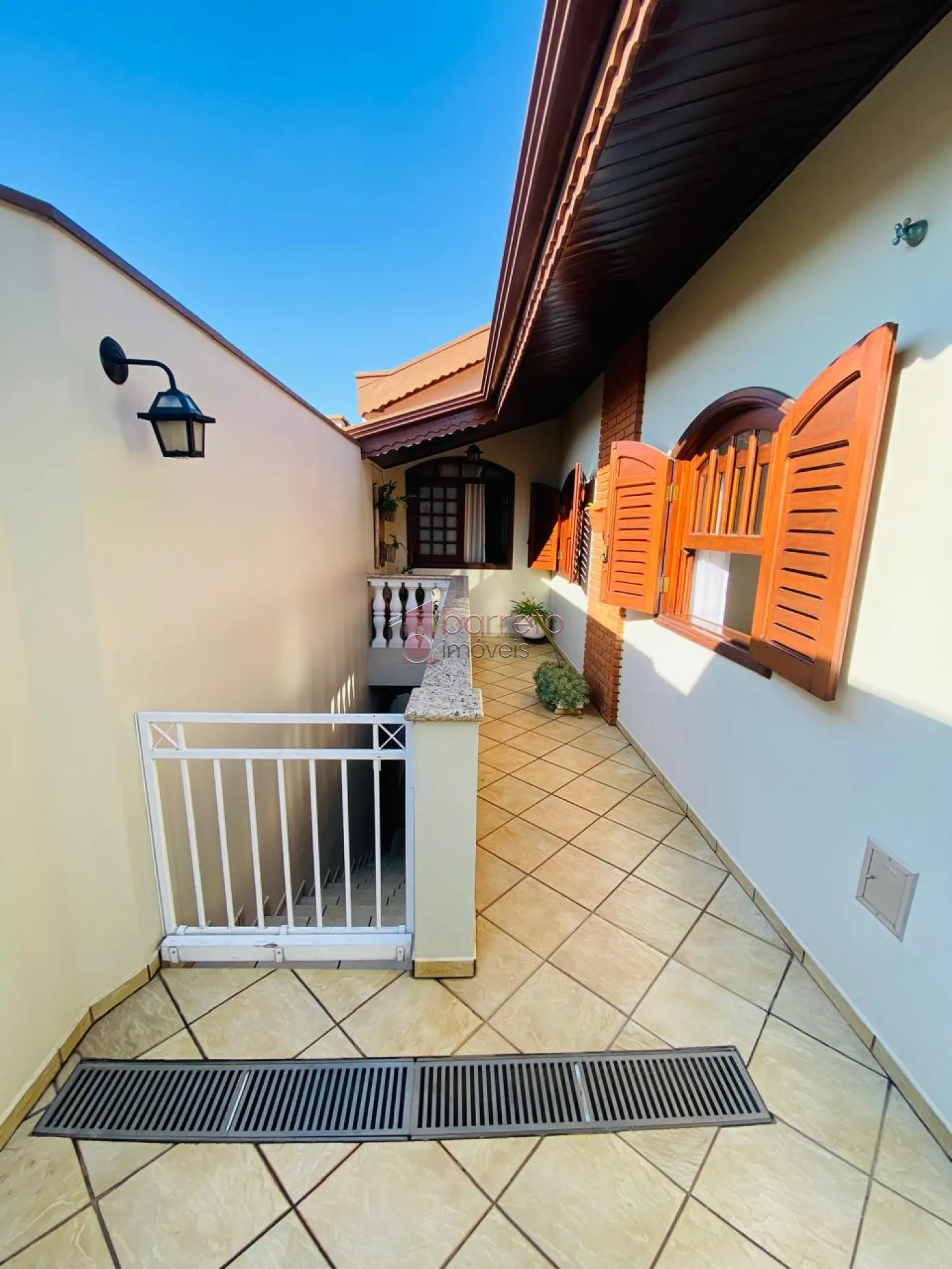 CASA À VENDA NO BAIRRO VILA RAMI – JUNDIAÍ/SP