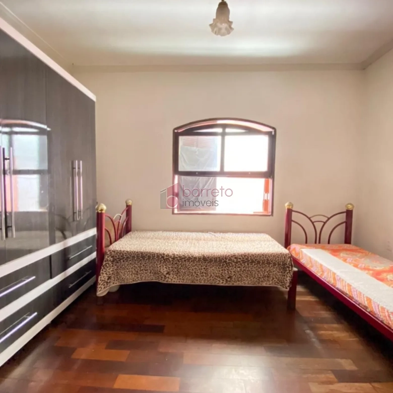 CASA COM 02 DORMITÓRIOS À VENDA NO BAIRRO VIANELO EM JUNDIAÍ/SP