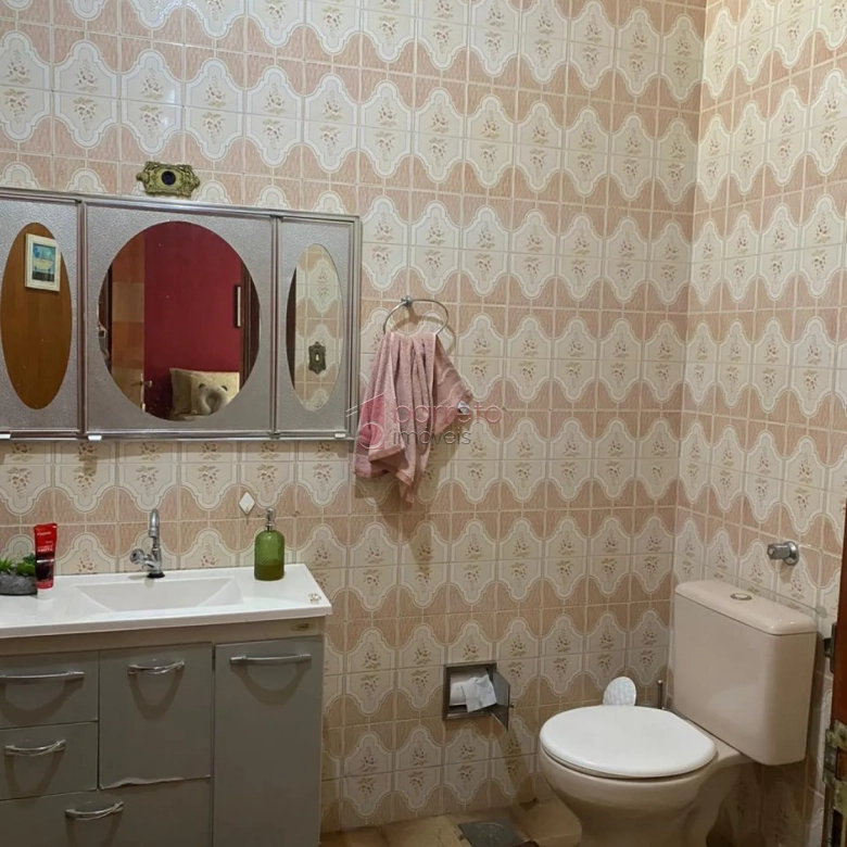 CASA TÉRREA COM EDÍCULA PARA VENDA NO BAIRRO VIANELO – JUNDIAÍ/SP