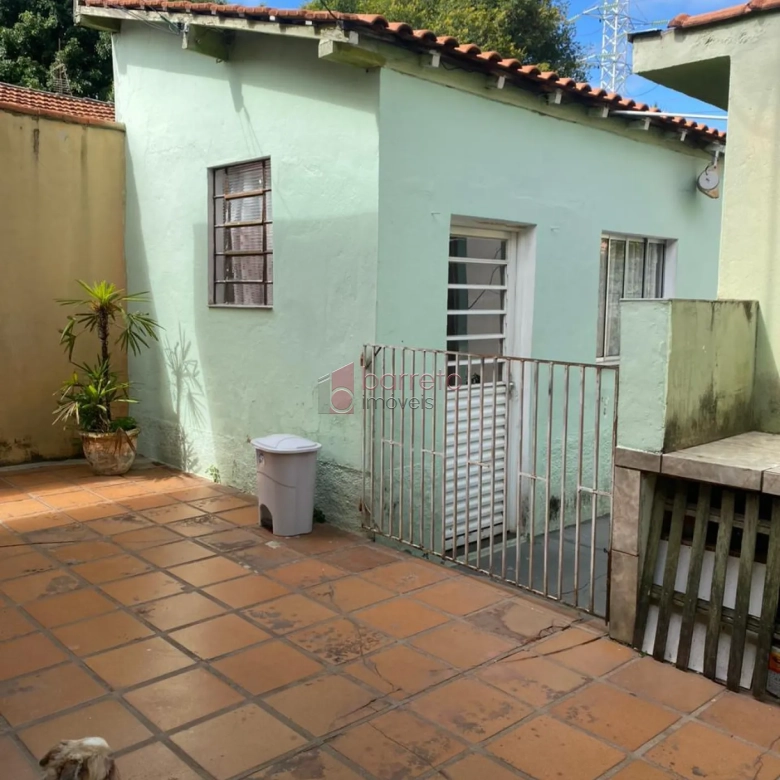 CASA TÉRREA COM EDÍCULA PARA VENDA NO BAIRRO VIANELO – JUNDIAÍ/SP