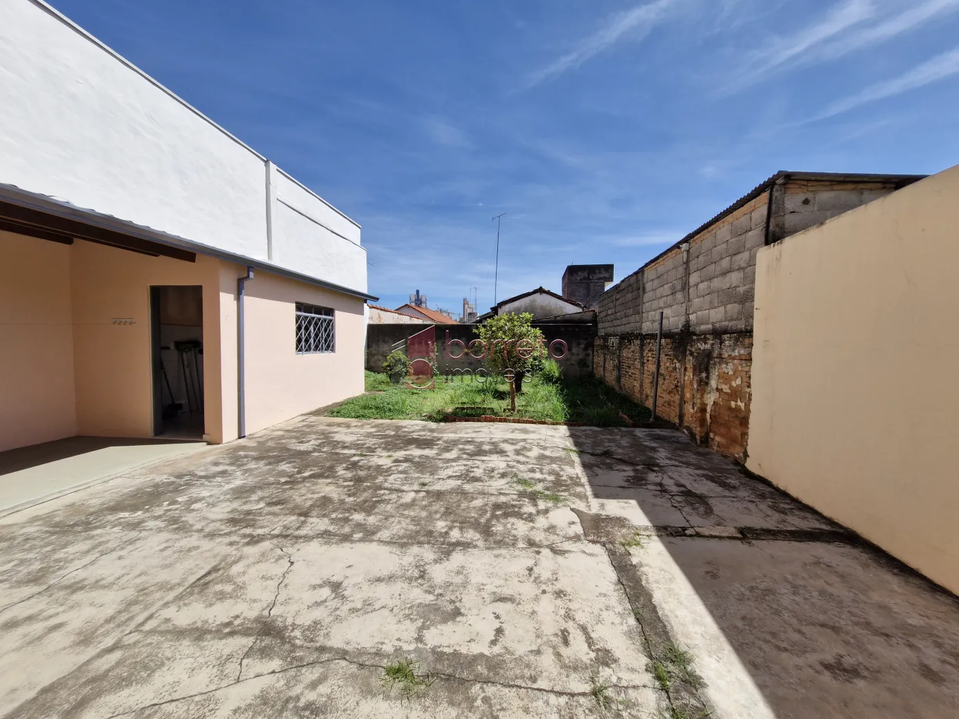 CASA PARA LOCAÇÃO NO BAIRRO VIANELO – JUNDIAÍ/SP