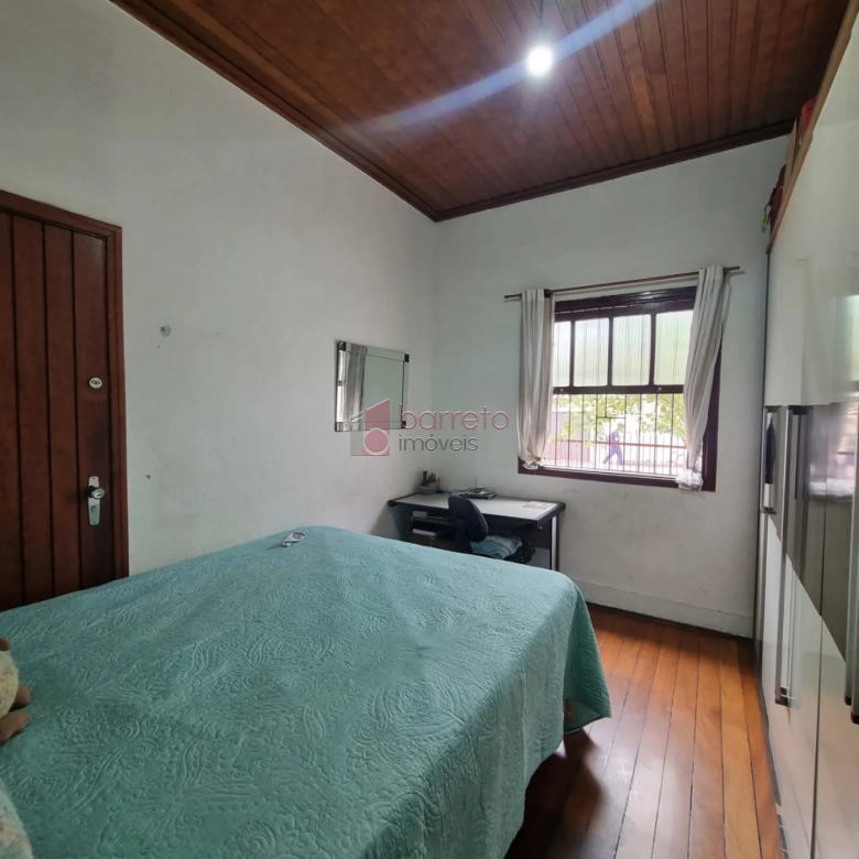 CASA COM EDÍCULA À VENDA NA VILA ARENS – JUNDIAÍ/SP