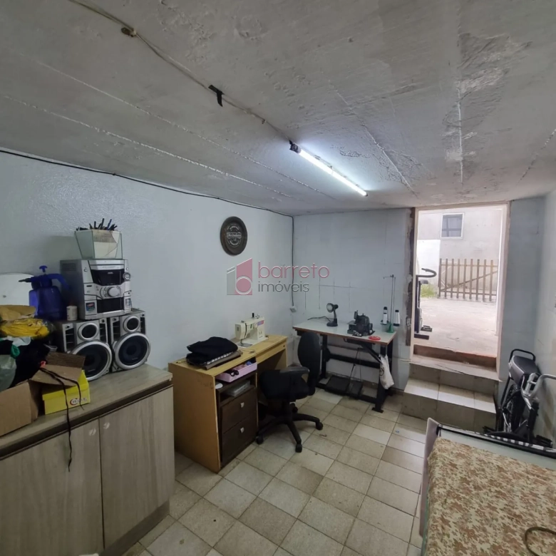 CASA COM EDÍCULA À VENDA NA VILA ARENS – JUNDIAÍ/SP