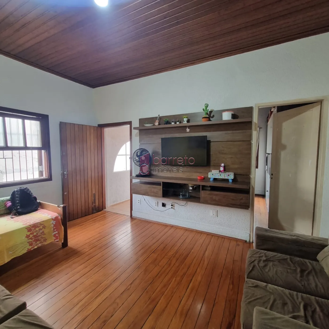 CASA COM EDÍCULA À VENDA NA VILA ARENS – JUNDIAÍ/SP