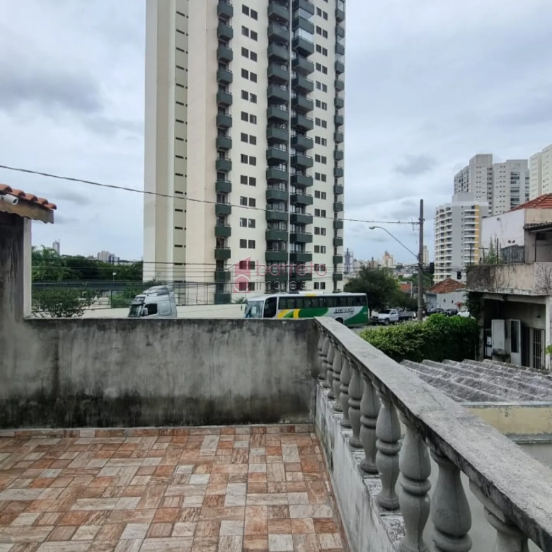CASA COM EDÍCULA À VENDA NA VILA ARENS – JUNDIAÍ/SP