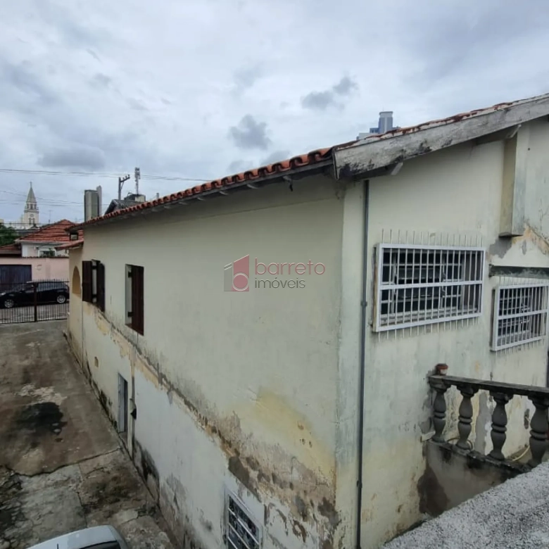 CASA COM EDÍCULA À VENDA NA VILA ARENS – JUNDIAÍ/SP