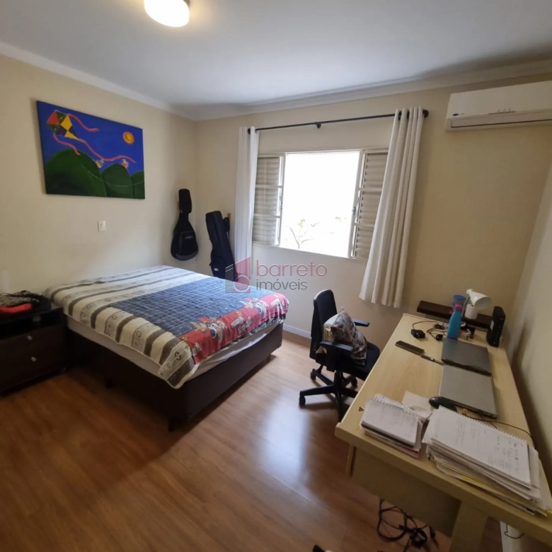 CASA À VENDA NO JARDIM MERCI EM JUNDIAÍ/SP