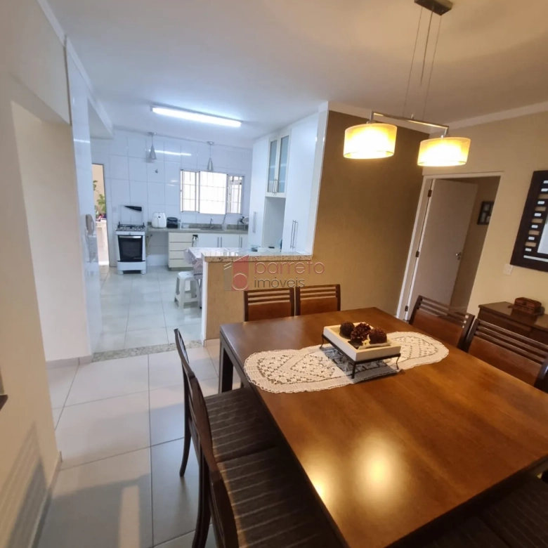 CASA À VENDA NO JARDIM MERCI EM JUNDIAÍ/SP