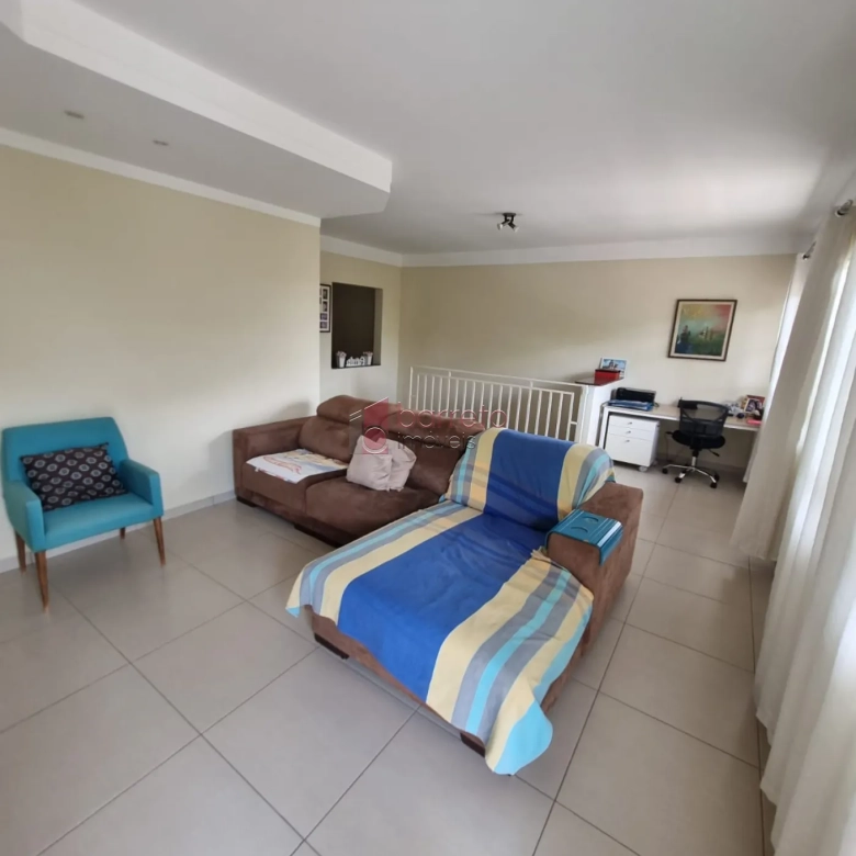 CASA À VENDA NO JARDIM MERCI EM JUNDIAÍ/SP