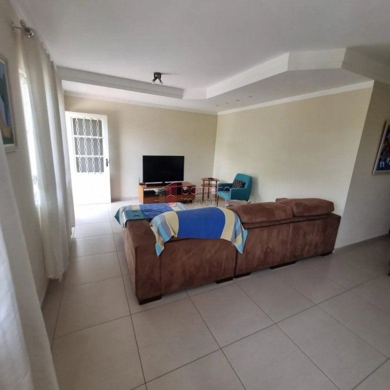 CASA À VENDA NO JARDIM MERCI EM JUNDIAÍ/SP