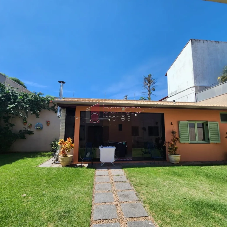 CASA COM 03 QUARTOS À VENDA – JARDIM PAULISTA – JUNDIAÍ/SP