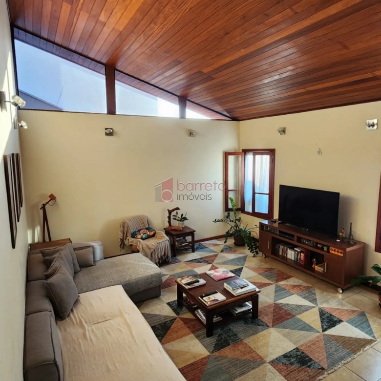 CASA COM 03 QUARTOS À VENDA – JARDIM PAULISTA – JUNDIAÍ/SP
